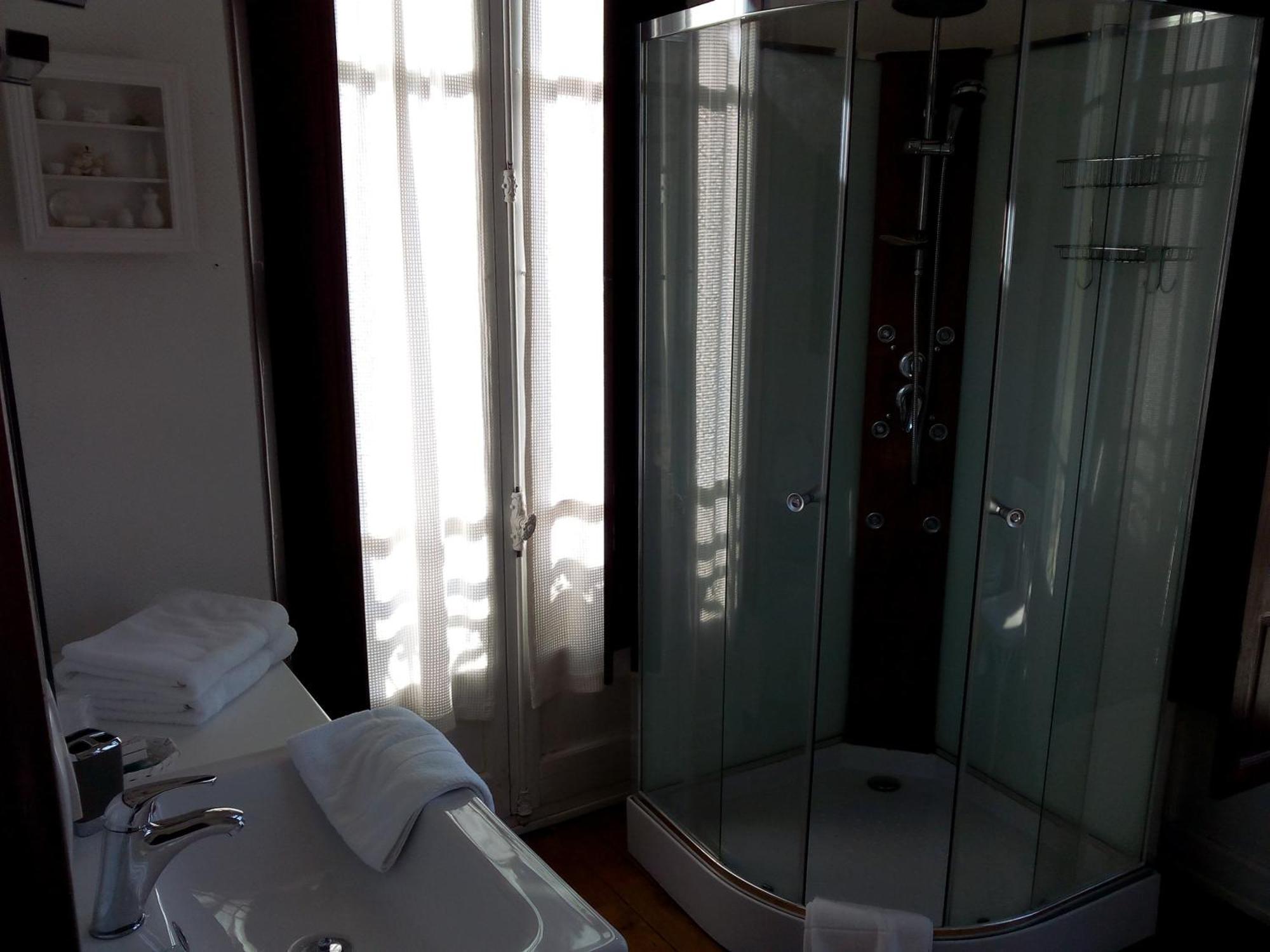 Bed and Breakfast Castel De La Pique Bagnères-de-Luchon Exterior foto